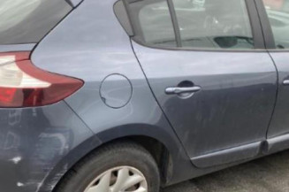 Pretensionneur de ceinture avant gauche RENAULT MEGANE 3