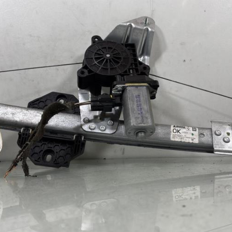 Leve vitre electrique avant droit DACIA SANDERO 2 Photo n°1
