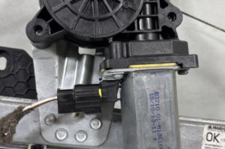 Leve vitre electrique avant droit DACIA SANDERO 2