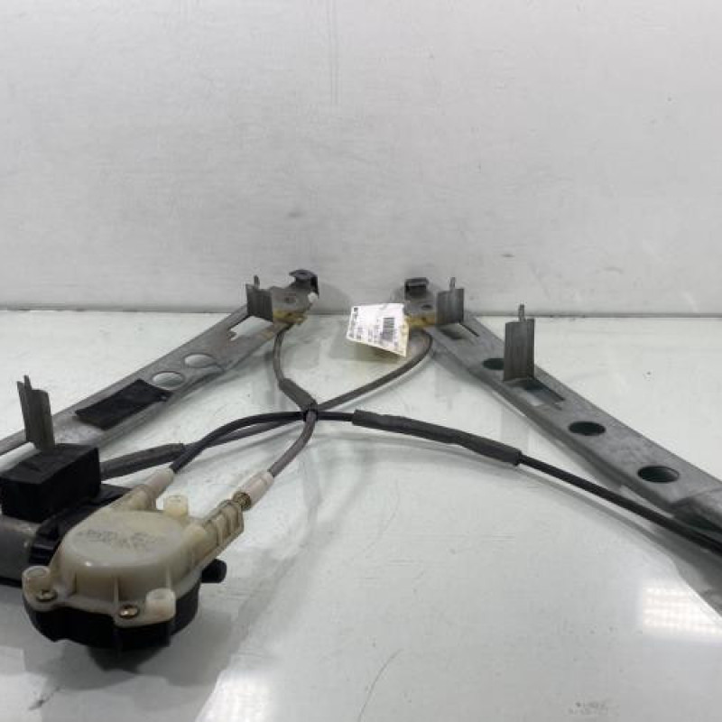 Leve vitre electrique avant droit RENAULT MEGANE 2 Photo n°4