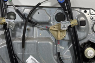 Leve vitre electrique avant droit VOLKSWAGEN POLO 4