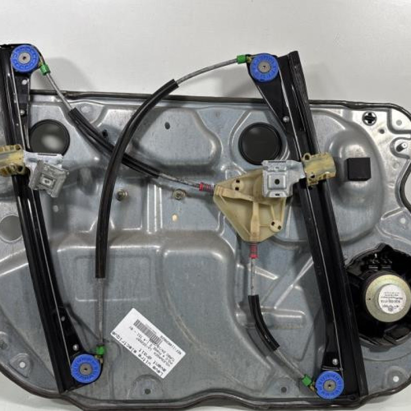 Leve vitre electrique avant droit VOLKSWAGEN POLO 4 Photo n°5