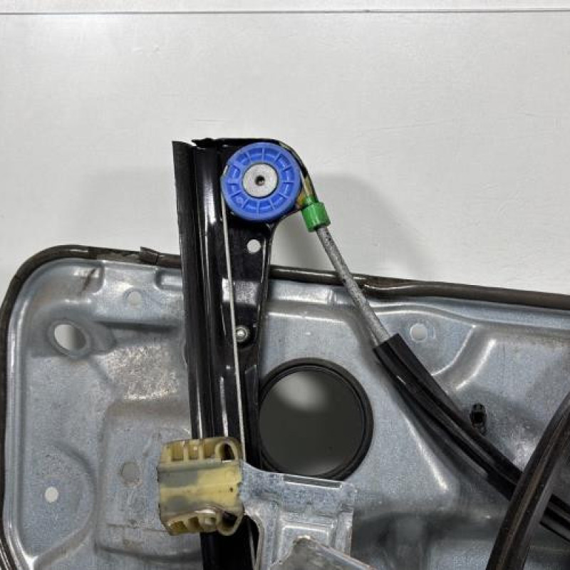 Leve vitre electrique avant droit VOLKSWAGEN POLO 4 Photo n°7