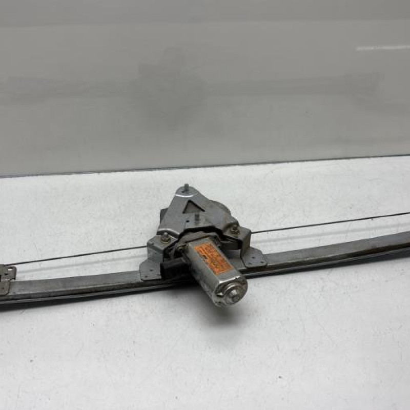 Leve vitre electrique avant droit RENAULT TRAFIC 2 Photo n°1