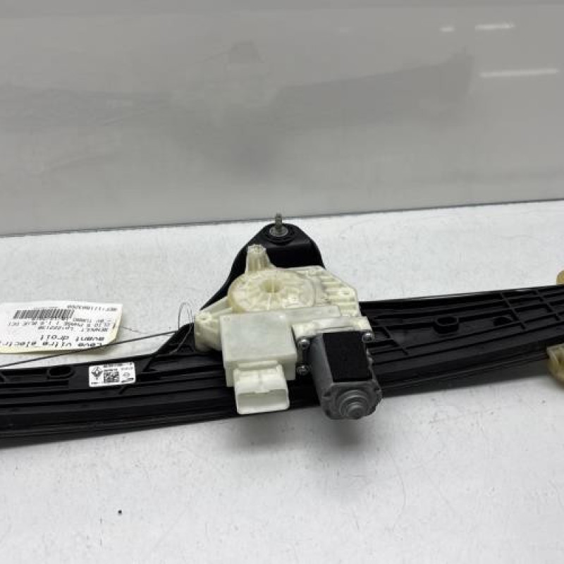 Leve vitre electrique avant droit RENAULT CLIO 5 Photo n°1