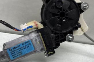 Leve vitre electrique avant droit HYUNDAI I 20 2