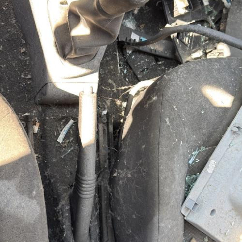 Leve vitre electrique avant droit DACIA SANDERO 2 Photo n°16