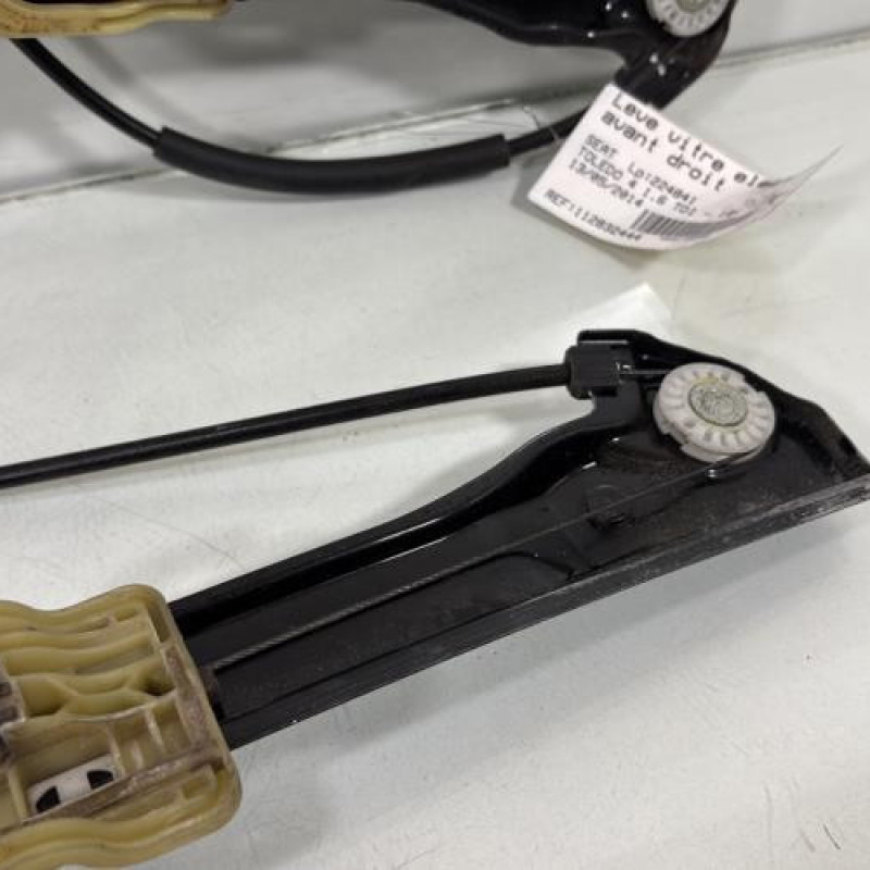 Leve vitre electrique avant droit SEAT TOLEDO 4 Photo n°3