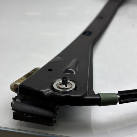 Leve vitre electrique avant droit VOLKSWAGEN GOLF 5