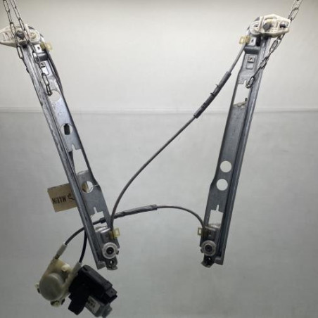 Leve vitre electrique avant droit RENAULT MEGANE 2 Photo n°1