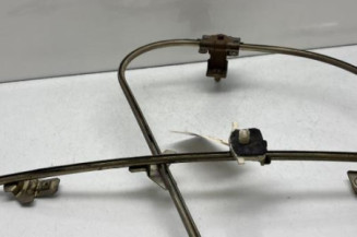 Leve vitre mecanique avant droit RENAULT CLIO 1