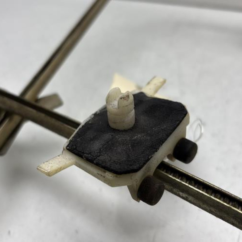 Leve vitre mecanique avant droit RENAULT CLIO 1 Photo n°6