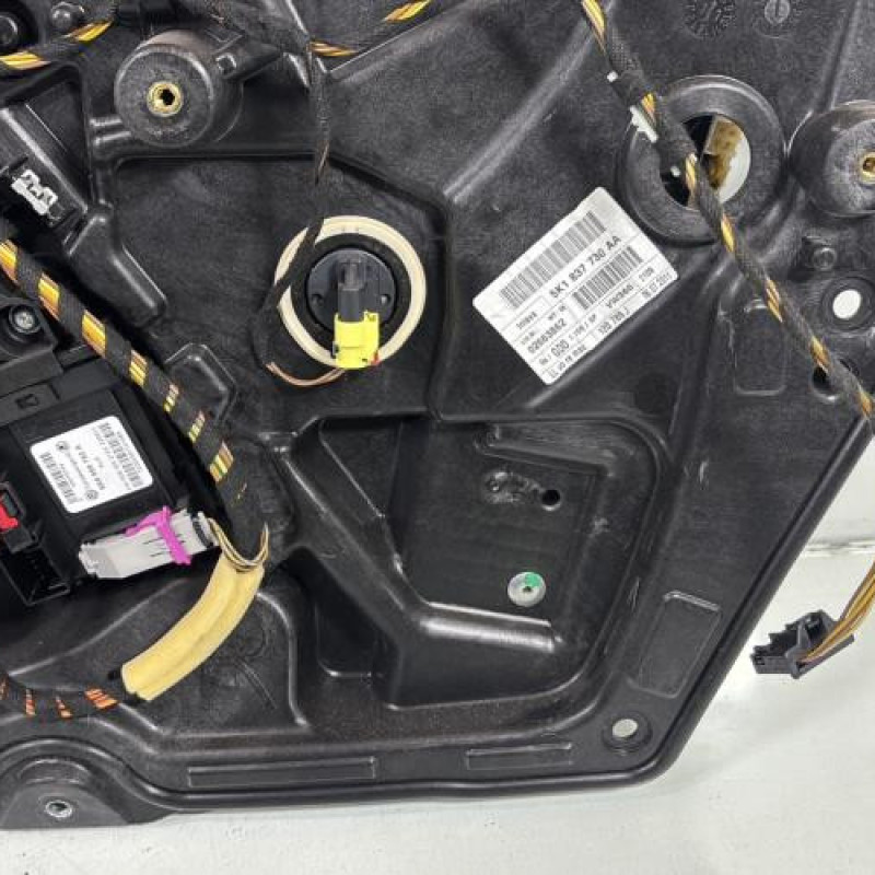 Leve vitre electrique avant droit VOLKSWAGEN GOLF 6 Photo n°4