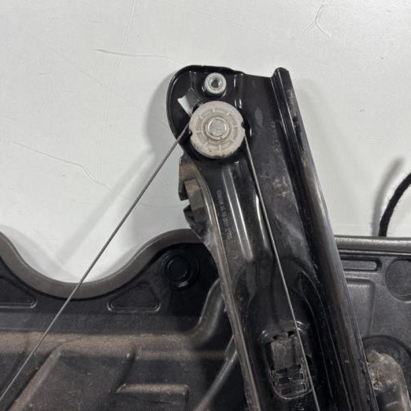 Leve vitre electrique avant droit VOLKSWAGEN GOLF 6 Photo n°11