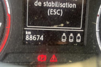 Leve vitre electrique avant gauche VOLKSWAGEN POLO 6