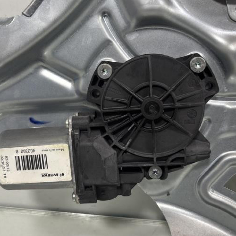 Leve vitre electrique avant droit HYUNDAI IX 35 Photo n°2