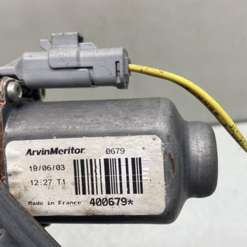 Leve vitre electrique avant droit CITROEN XSARA Photo n°10