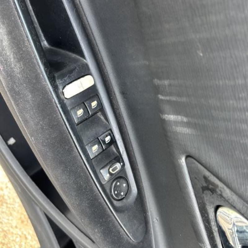Pretensionneur de ceinture avant gauche CITROEN C4 1 Photo n°15