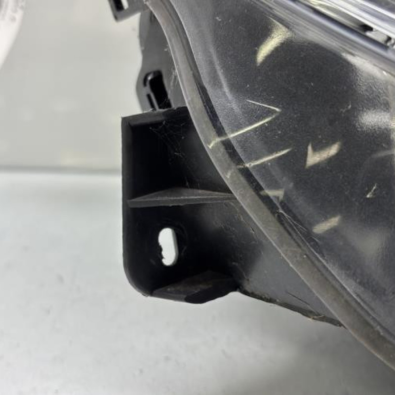 Optique avant principal droit (feux)(phare) OPEL CORSA D Photo n°2