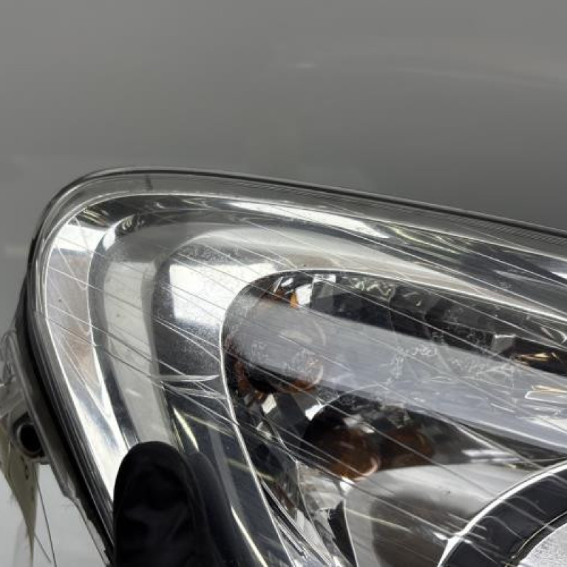 Optique avant principal droit (feux)(phare) OPEL CORSA D Photo n°6