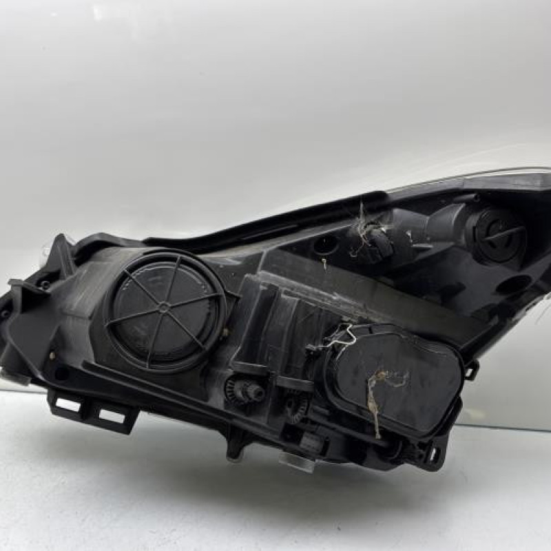 Optique avant principal droit (feux)(phare) OPEL CORSA D Photo n°8