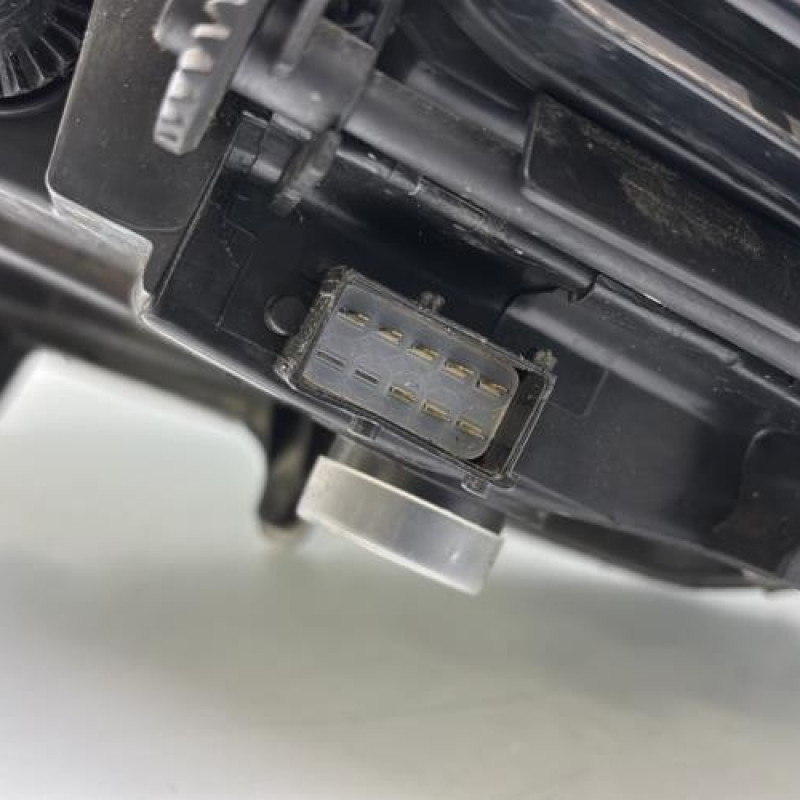 Optique avant principal droit (feux)(phare) OPEL CORSA D Photo n°9