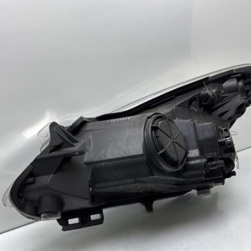 Optique avant principal droit (feux)(phare) OPEL CORSA D Photo n°11