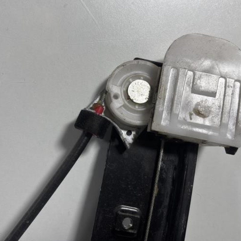 Leve vitre electrique avant gauche FORD MONDEO 3 Photo n°8