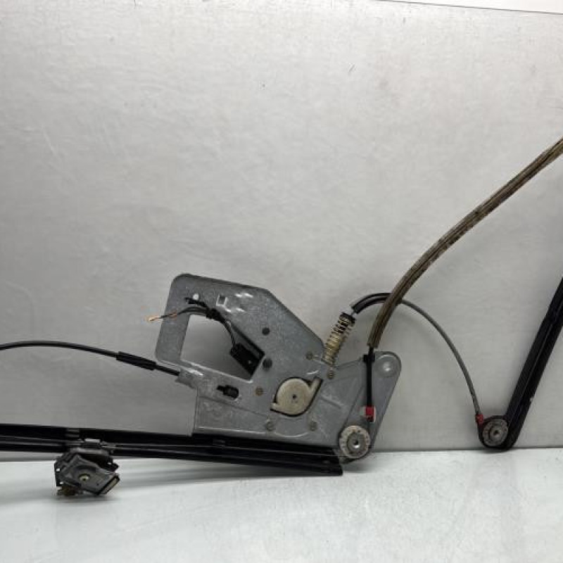 Leve vitre electrique avant gauche BMW SERIE 5 E39 Photo n°1