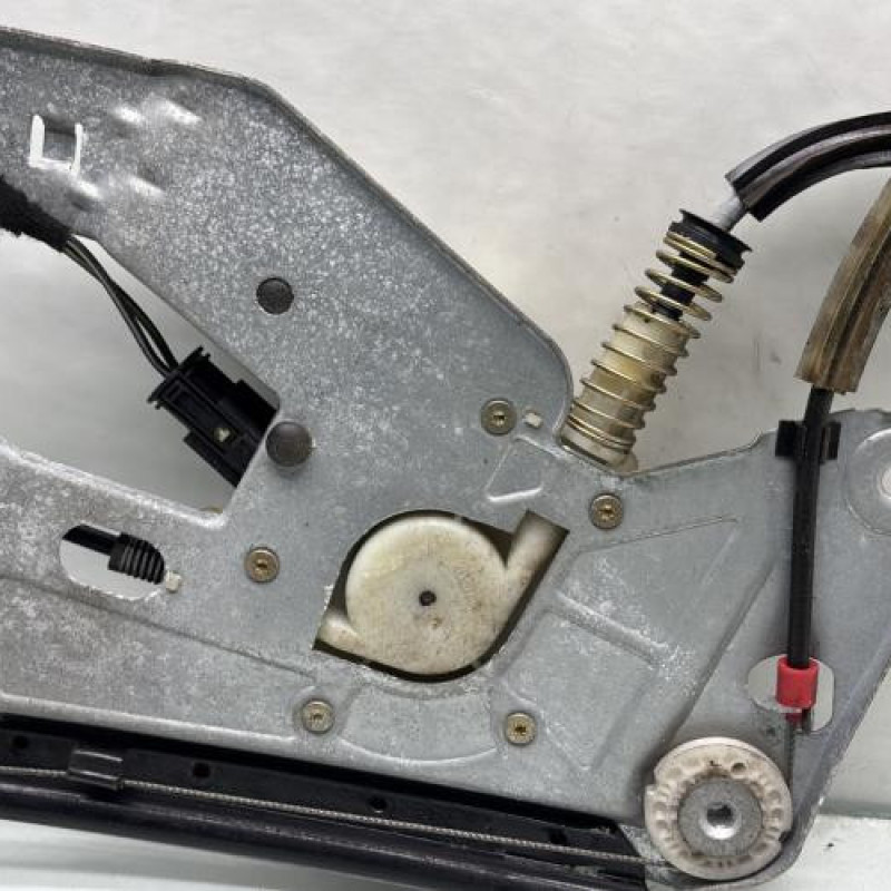 Leve vitre electrique avant gauche BMW SERIE 5 E39 Photo n°7