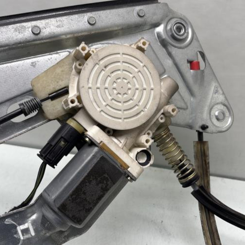 Leve vitre electrique avant gauche BMW SERIE 5 E39 Photo n°8