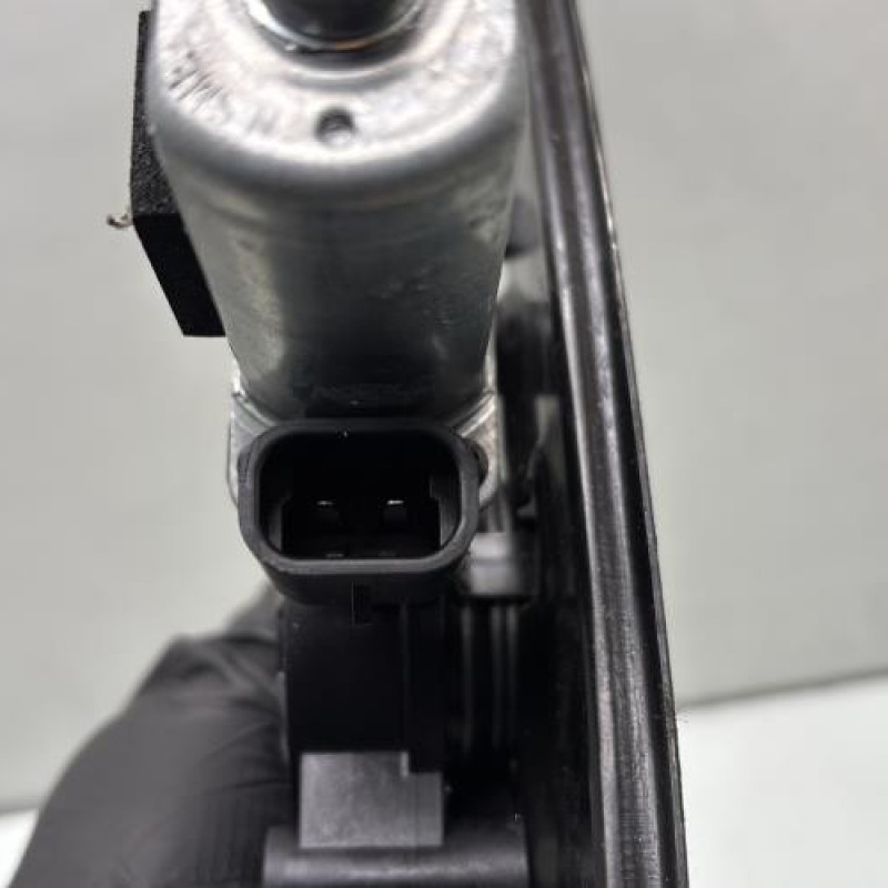 Leve vitre electrique avant gauche FIAT GRANDE PUNTO Photo n°6