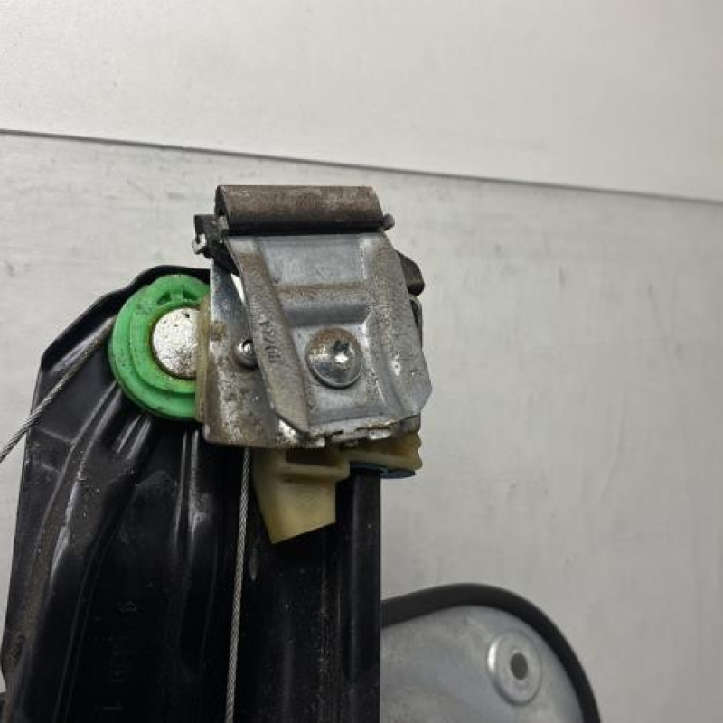 Leve vitre electrique avant gauche VOLKSWAGEN TIGUAN 1 Photo n°4