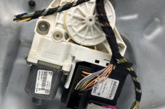 Leve vitre electrique avant gauche VOLKSWAGEN TIGUAN 1