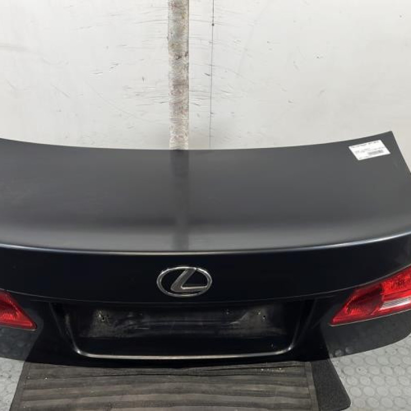 Malle/Hayon arriere LEXUS IS 2 Photo n°1