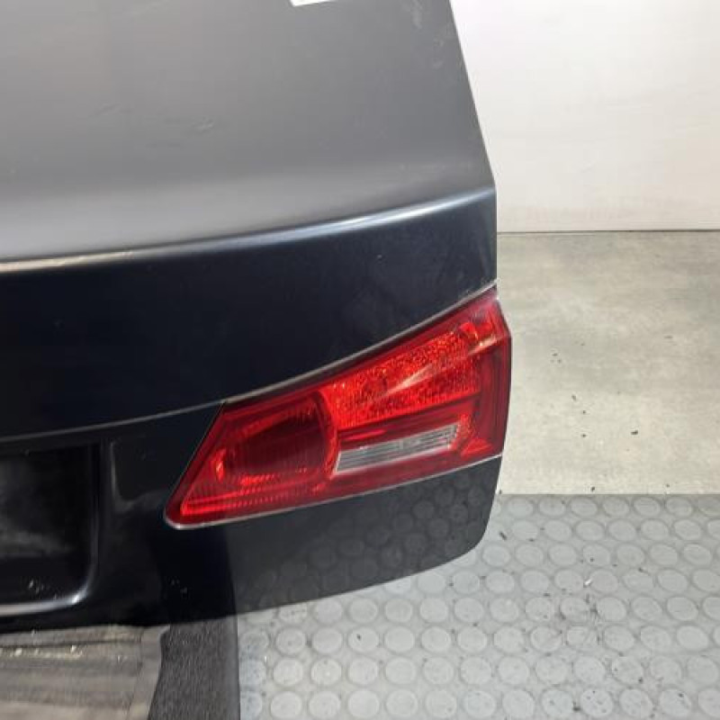 Malle/Hayon arriere LEXUS IS 2 Photo n°5