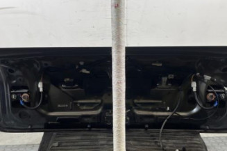 Malle/Hayon arriere LEXUS IS 2