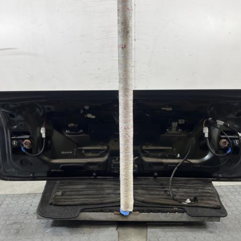 Malle/Hayon arriere LEXUS IS 2 Photo n°10