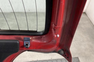 Malle/Hayon arriere RENAULT CLIO 1