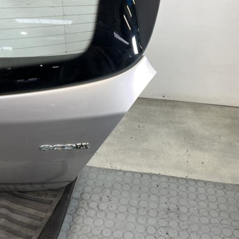 Malle/Hayon arriere OPEL CORSA D Photo n°4