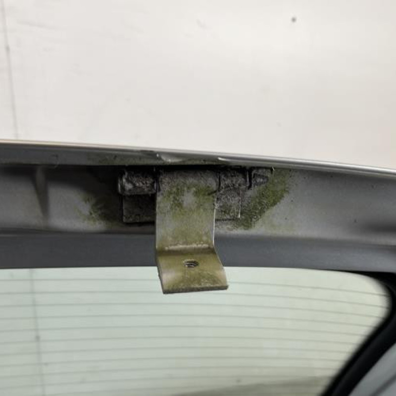 Malle/Hayon arriere OPEL CORSA D Photo n°7