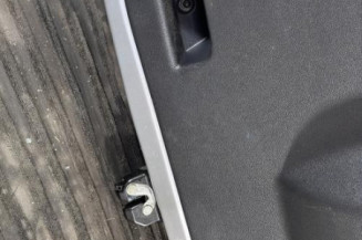 Malle/Hayon arriere OPEL CORSA D