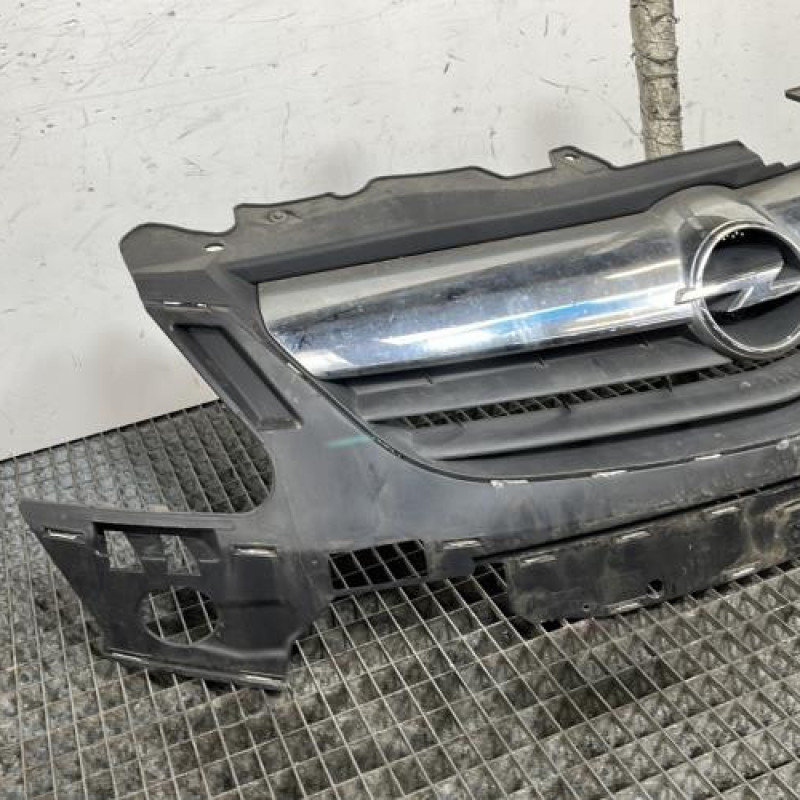 Calandre OPEL CORSA D Photo n°2