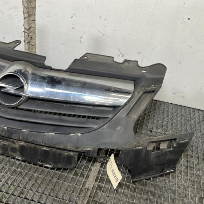 Calandre OPEL CORSA D Photo n°3