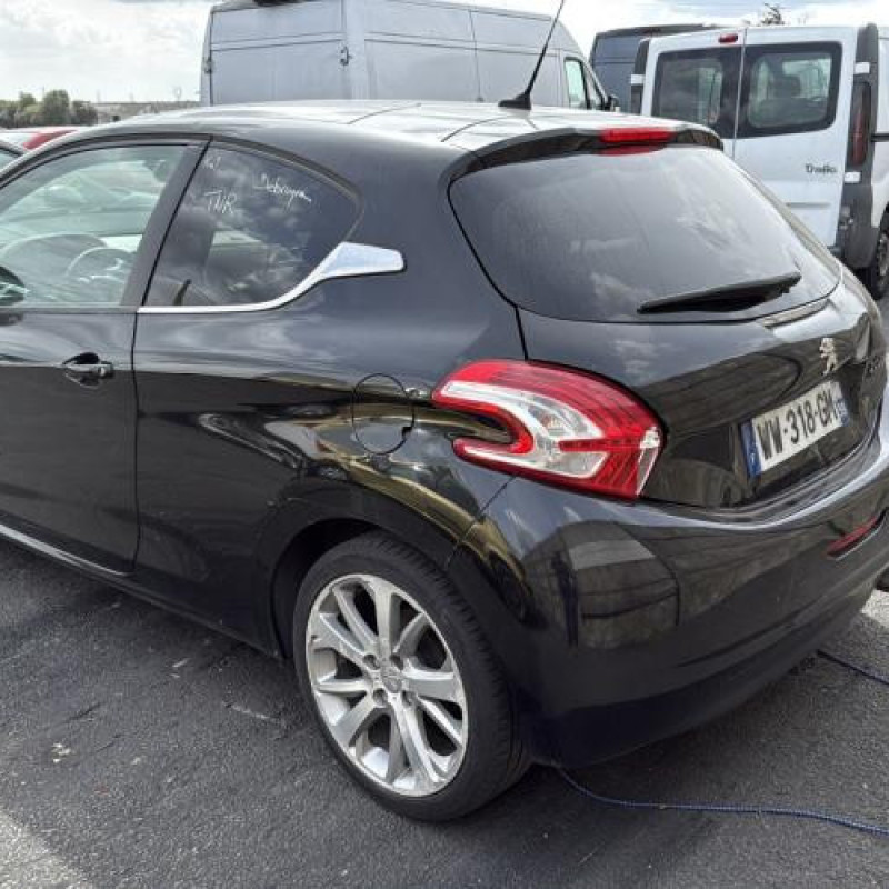 Anti brouillard droit (feux) PEUGEOT 208 1 Photo n°4