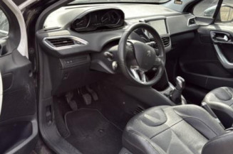 Anti brouillard droit (feux) PEUGEOT 208 1