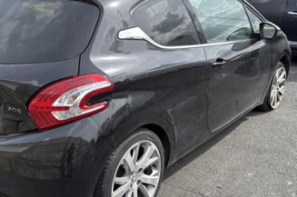 Anti brouillard gauche (feux) PEUGEOT 208 1