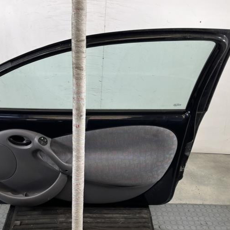 Porte avant droit FORD KA 1 Photo n°6
