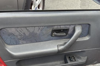 Pare choc arriere RENAULT CLIO 1