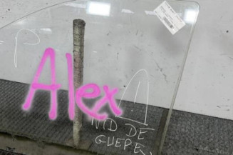 Vitre avant gauche MERCEDES VITO 639